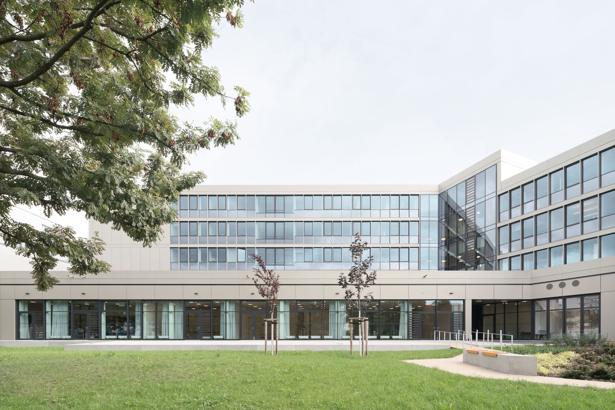Perspektive Hof Fraunhofer-Institut für Integrierte Schaltungen IIS Dresden, Neubau Institutsgebäude EAS