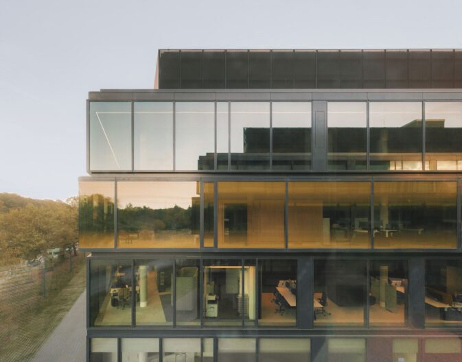 HENN_Continental_02_Facade (c) Simon Menges